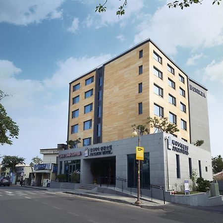 Benikea Jungmun Hotel Σεογκουίπο Εξωτερικό φωτογραφία