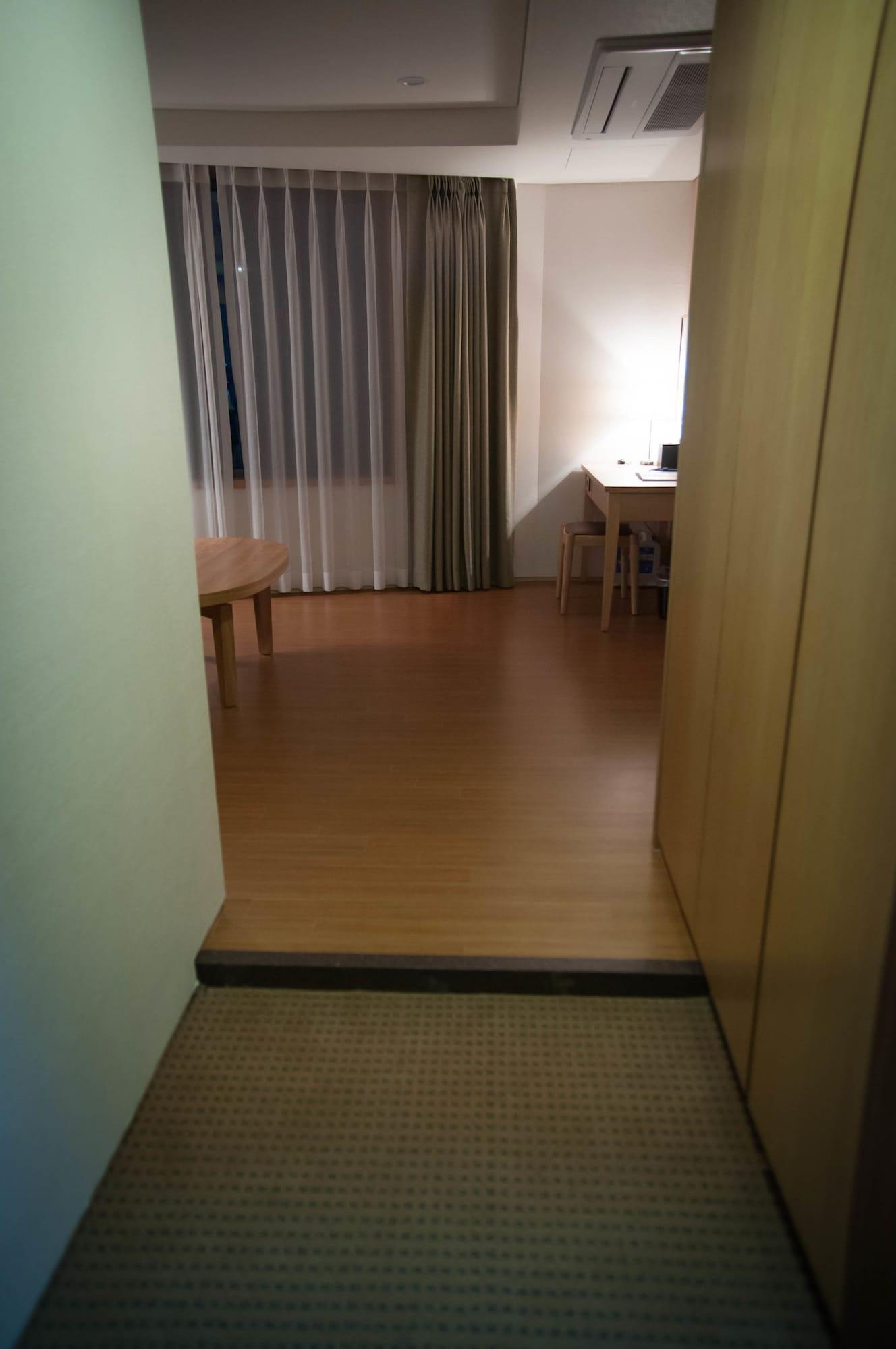 Benikea Jungmun Hotel Σεογκουίπο Εξωτερικό φωτογραφία