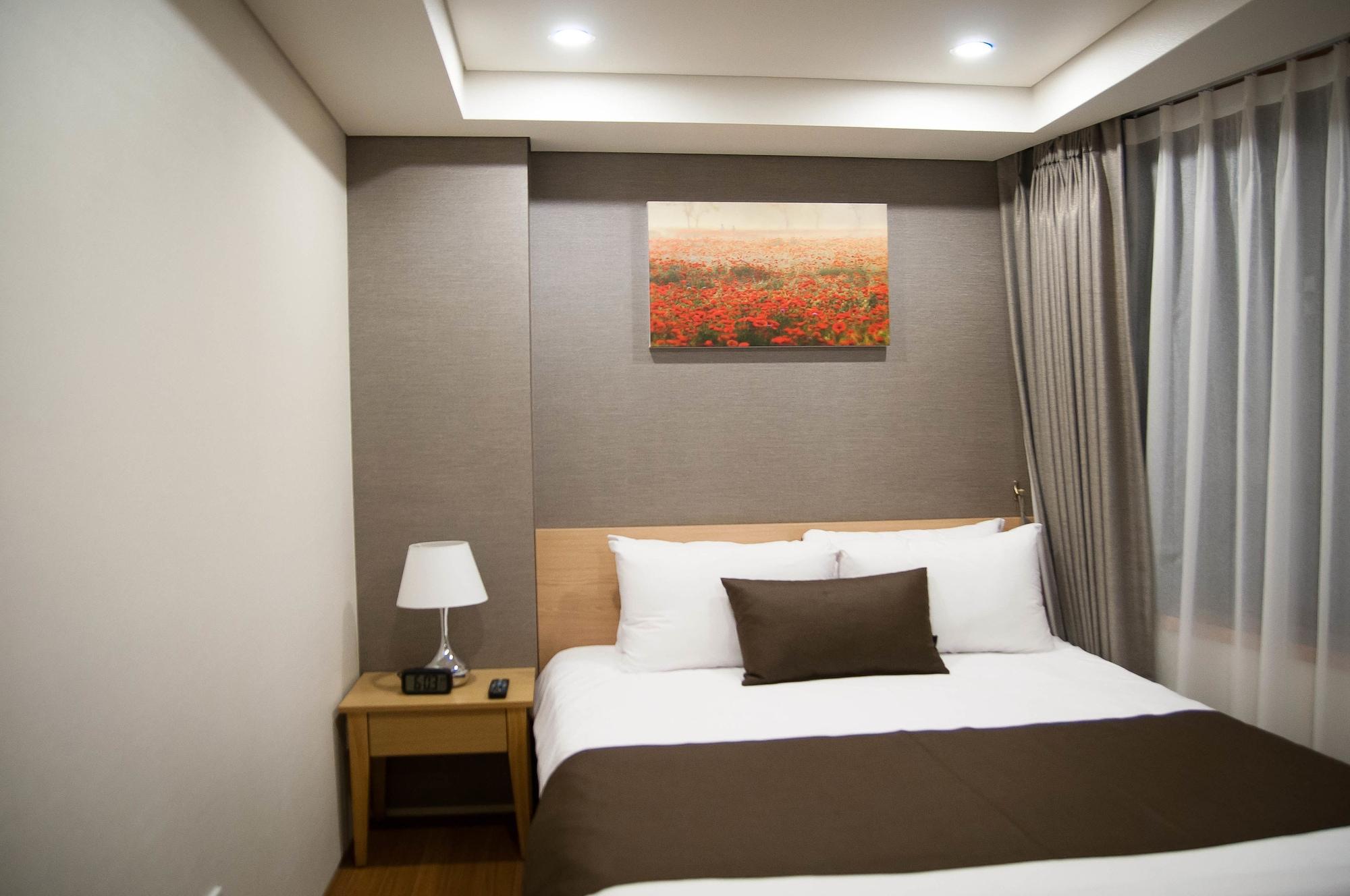 Benikea Jungmun Hotel Σεογκουίπο Εξωτερικό φωτογραφία